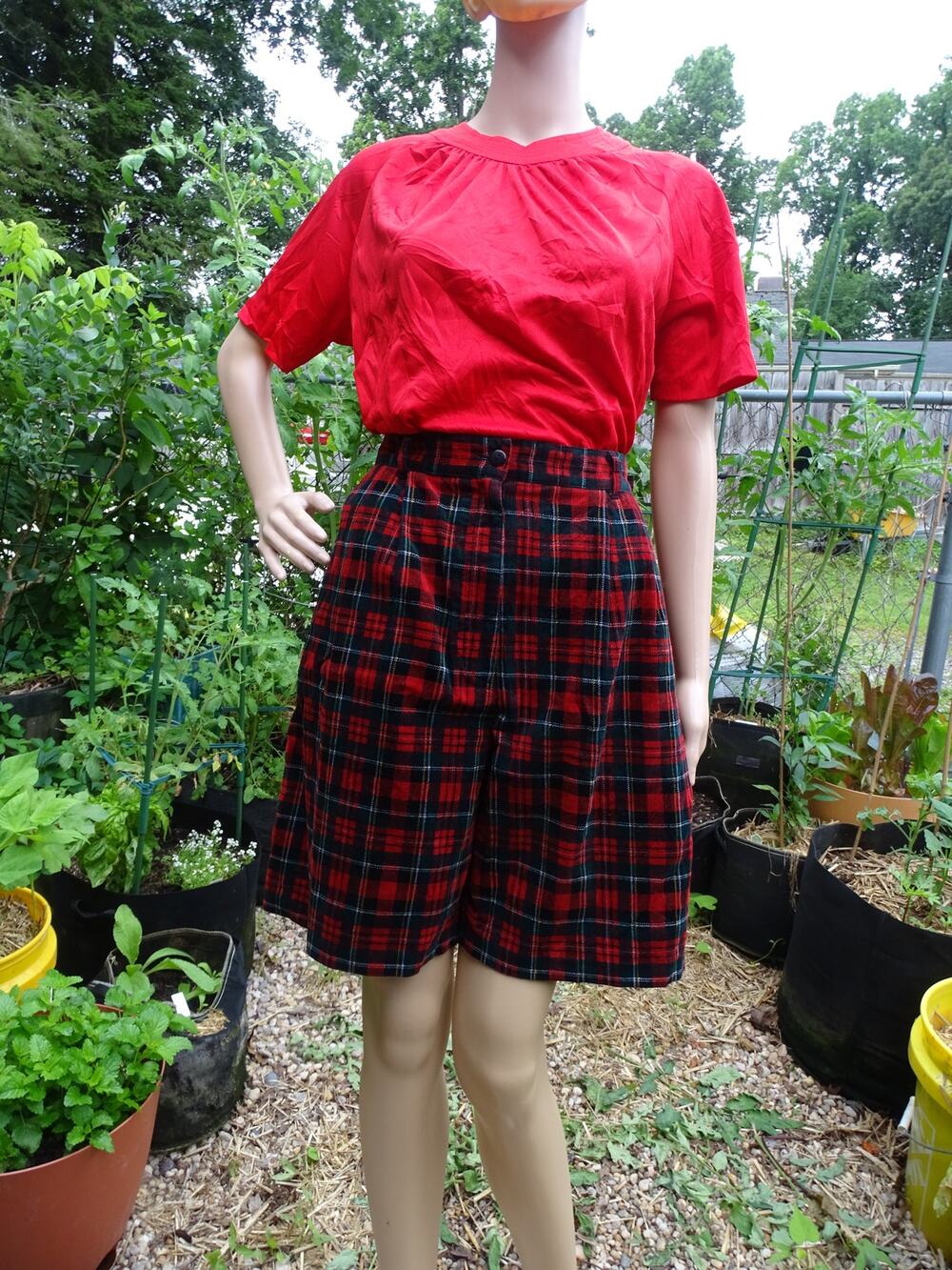 Vtg 90s Sarah English Plaid Corduroy Shorts Red Tartan Cotton Sz 10 High Waist